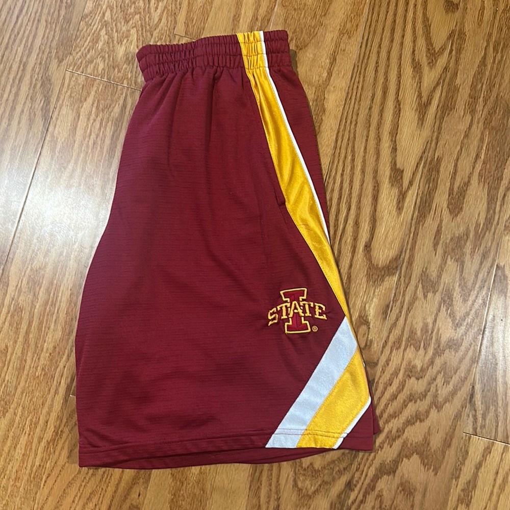 Men’s XL Colosseum Iowa State Gym Shorts